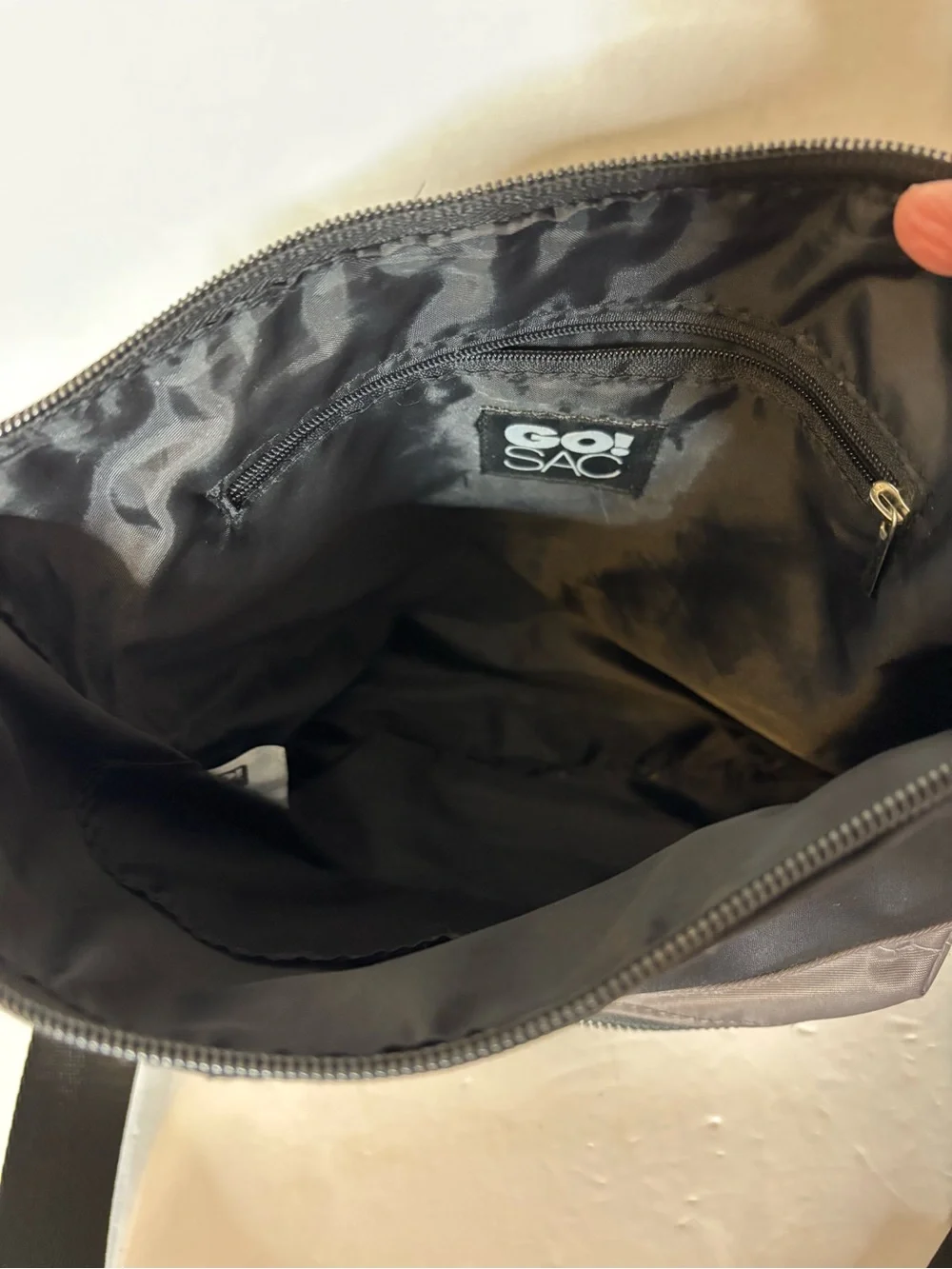 Women’s/Men’s Black and Gray Messenger Crossbody Bag